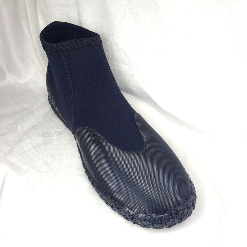 Men sz 14 Neon sport wetsuits neoprene low top wetsuit boots